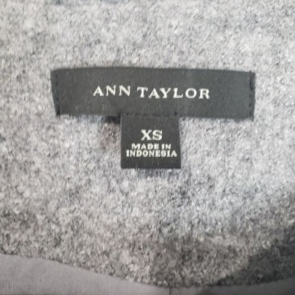 Ann Taylor Wool Blend Zip up Gray Jacket Size Extra Small - Picture 7 of 13